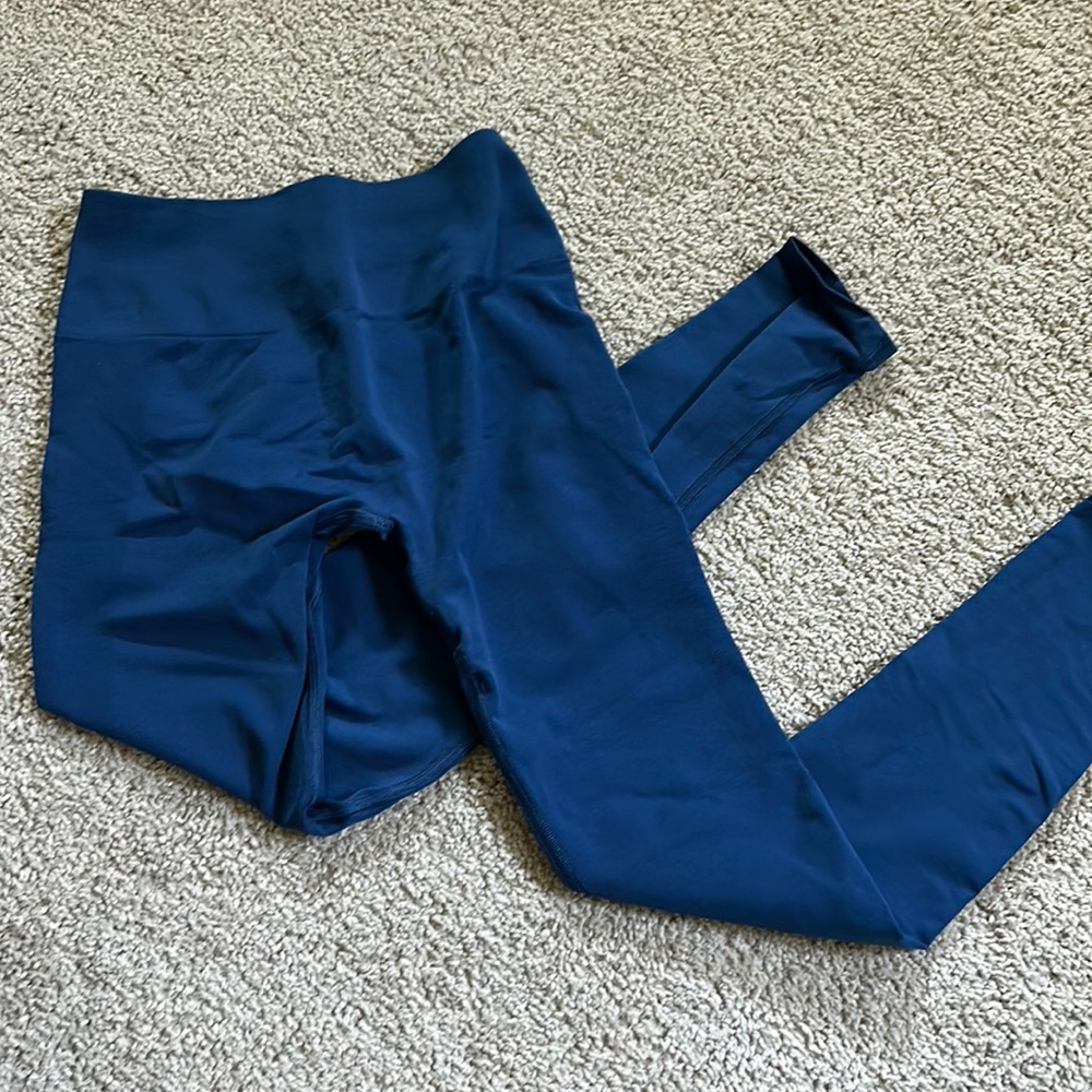 Alphalete amplify leggings OG